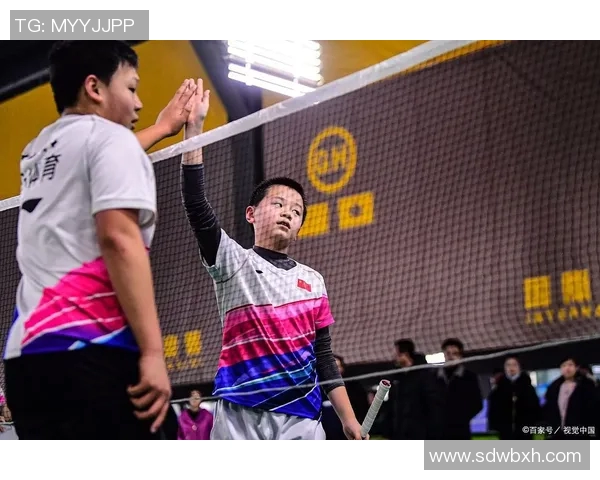 成都羽毛球队与深圳羽毛球队赛后分析:灵活性对决的精彩瞬间与战术启示 成都羽毛球队与深圳羽毛球队赛后分析:灵活性对决的精彩瞬间与战术启示