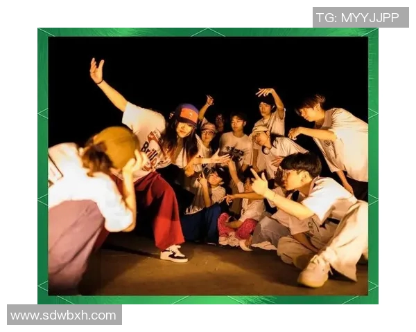 武汉街舞队的速度与技巧探秘街舞文化的魅力与发展 武汉街舞队的速度与技巧探秘街舞文化的魅力与发展