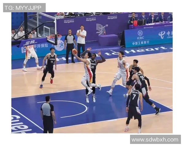 西安篮球队在世界杯预选赛中以83分高居榜首展现强劲实力