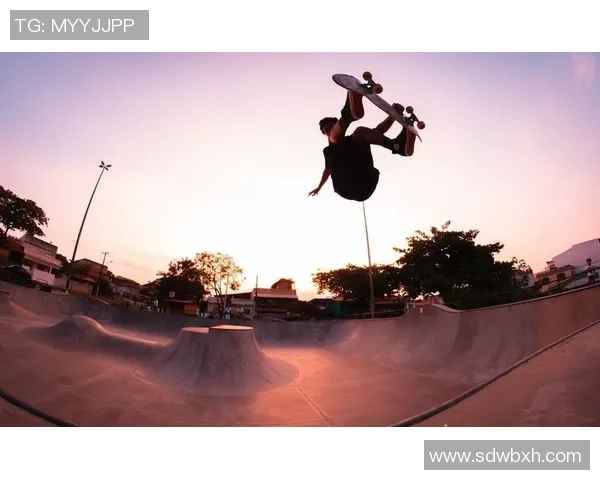 重庆极限运动队在滑板精英赛中的拼搏与荣耀之路