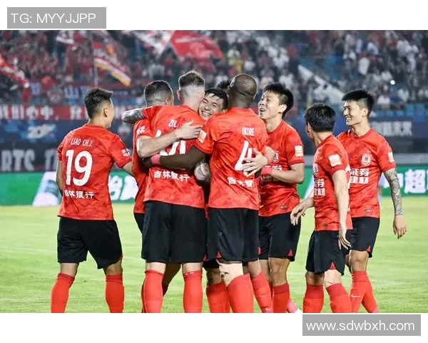 广州恒大迎战长春亚太全力争胜力争中超冠军荣耀之路