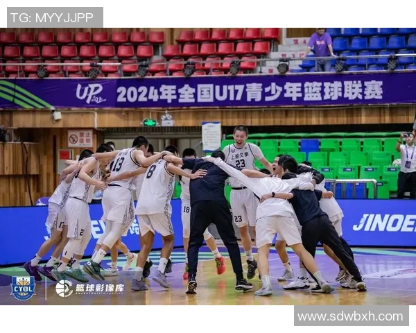 辽宁队与广东队激战正酣谁将成为本赛季的篮球霸主