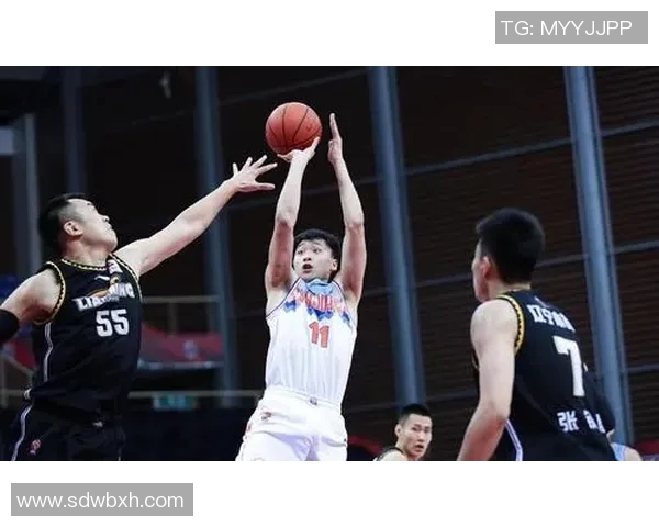 齐麟：从新星崛起到篮球场上的传奇之路探索与展望