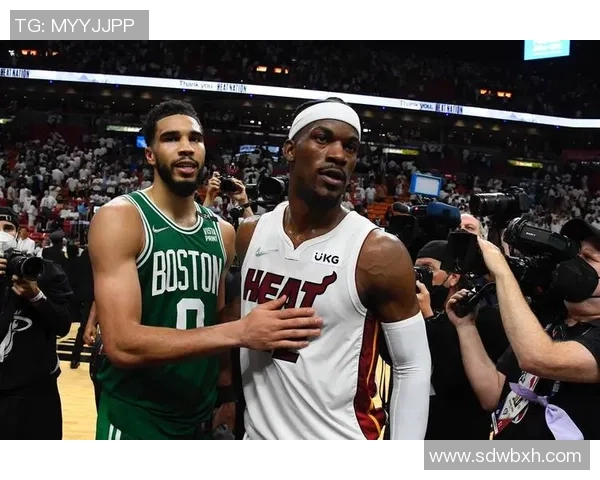 吉米巴特勒领衔热火队重返季后赛争夺冠军的决心与挑战