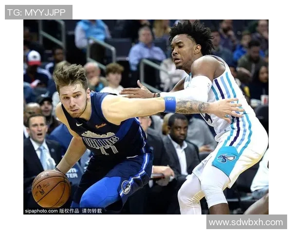 哈德斯菲与雷丁精彩对决直播全程回顾与分析