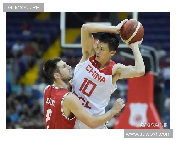 周鹏的篮球之路：从青涩少年到赛场传奇的成长历程与心路历程