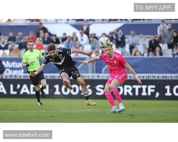 马赛与卡昂对决前瞻分析球队状态与战术布置探讨